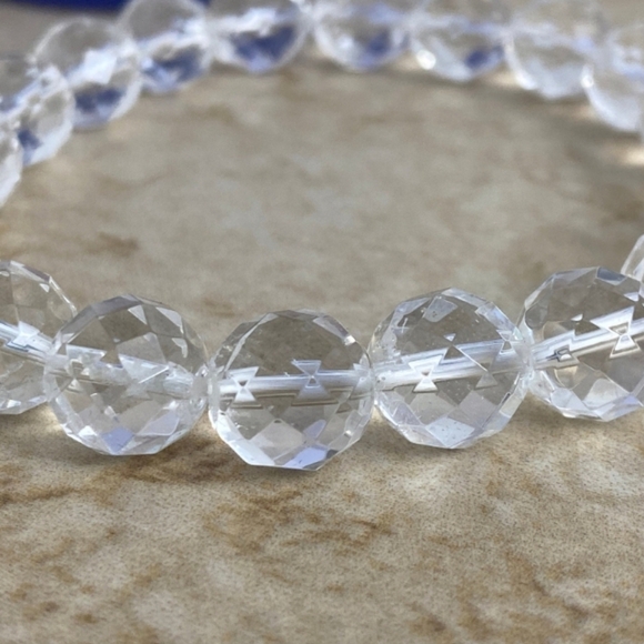 10mm Clear Quartz Faceted Crystal Bracelet - Picture 8 of 9